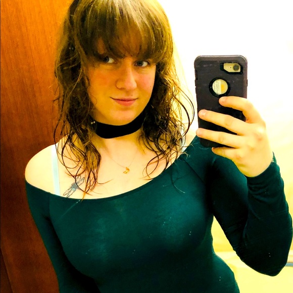 Meet your Posher, Chanel - Picture 1 of 1